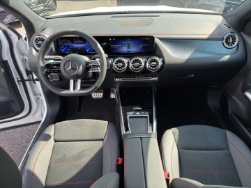 Mercedes-Benz EQA (foto 15)
