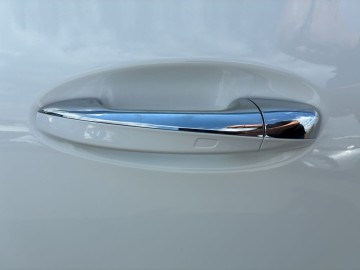 Mercedes-Benz EQA (foto 24)