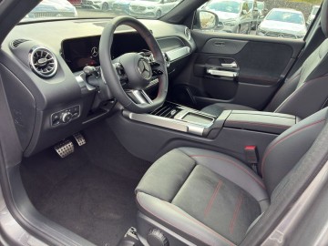 Mercedes-Benz GLB 200 (foto 14)