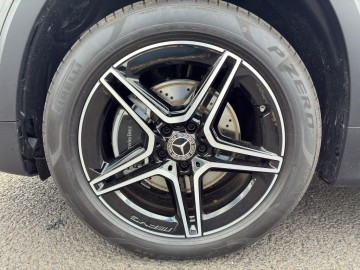 Mercedes-Benz GLB 200 (foto 25)