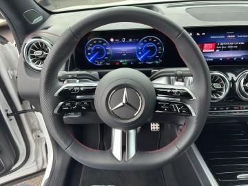 Mercedes-Benz EQB (foto 17)