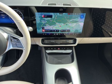 Mercedes-Benz CLA 250+ s technologií EQ (foto 18)