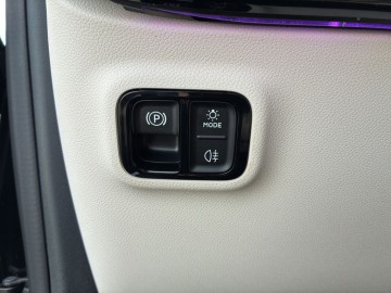 Mercedes-Benz CLA 250+ s technologií EQ (foto 20)
