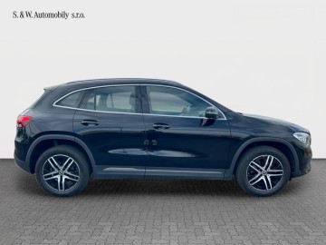 Mercedes-Benz GLA 200 d 4MATIC (foto 4)