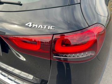 Mercedes-Benz GLA 200 d 4MATIC (foto 12)