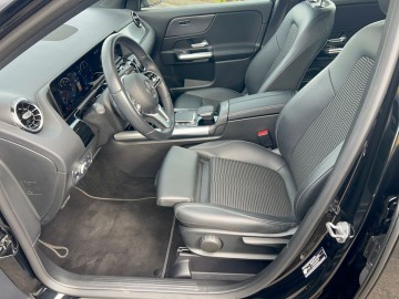 Mercedes-Benz GLA 200 d 4MATIC (foto 14)