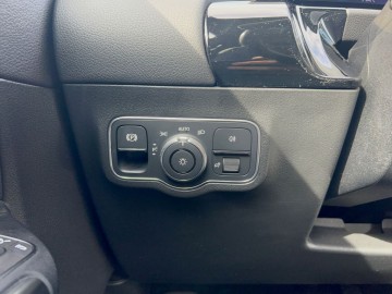 Mercedes-Benz GLA 200 d 4MATIC (foto 20)
