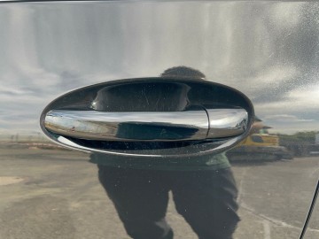 Mercedes-Benz GLA 200 d 4MATIC (foto 24)