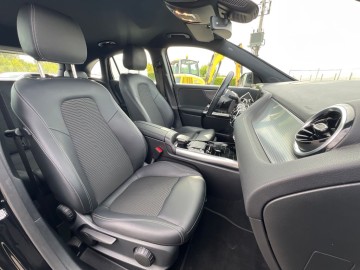 Mercedes-Benz GLA 200 d 4MATIC (foto 29)
