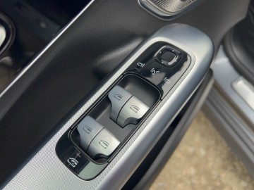 EQE 350 4MATIC SUV (foto 23)