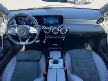 Mercedes-Benz A 180d (foto 15)