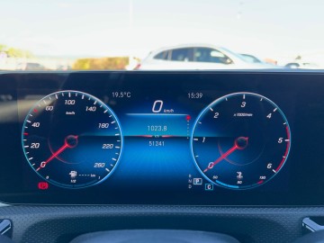 Mercedes-Benz A 180d (foto 16)