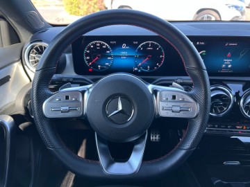 Mercedes-Benz A 180d (foto 17)