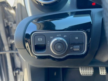 Mercedes-Benz A 180d (foto 20)