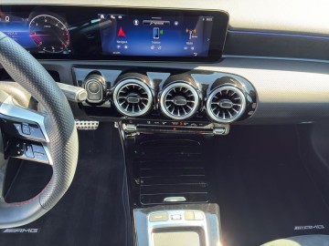 Mercedes-Benz A 200 (foto 18)