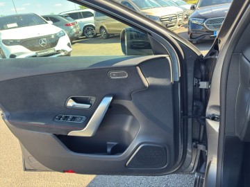 Mercedes-Benz A 200 (foto 21)