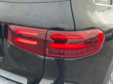 Mercedes-Benz GLB 180 (foto 10)