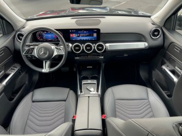 Mercedes-Benz GLB 180 (foto 15)
