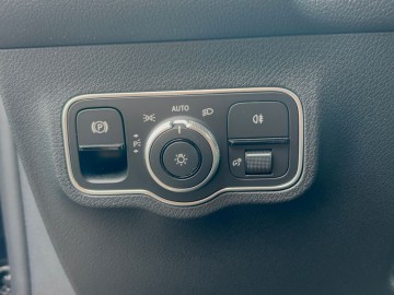 Mercedes-Benz GLB 180 (foto 20)