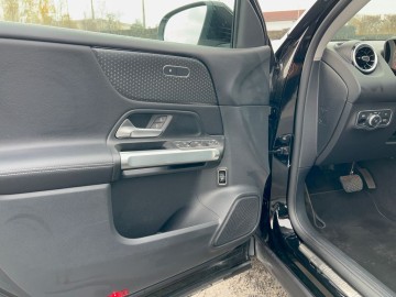 Mercedes-Benz GLB 180 (foto 21)