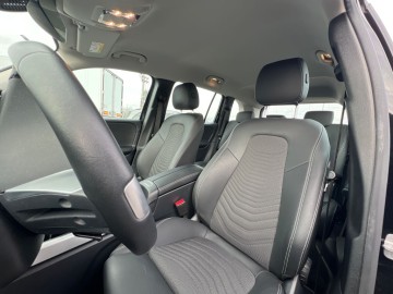 Mercedes-Benz GLB 180 (foto 26)