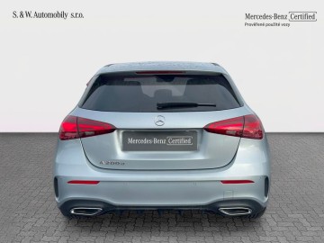 Mercedes-Benz A 200d (foto 8)