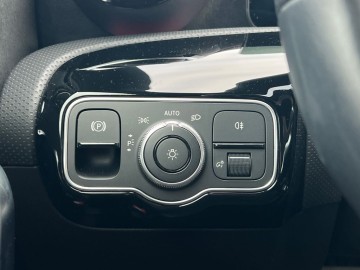 Mercedes-Benz A 200d (foto 20)