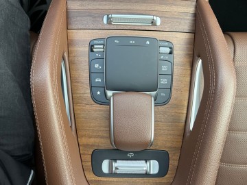 Mercedes-Benz GLE 300 d 4MATIC kupé (foto 28)