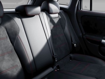 Mercedes-Benz GLA 200 d AMG Style Edition (foto 7)