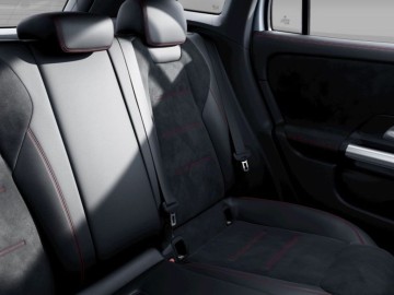 Mercedes-Benz GLA 200 d 4MATIC AMG Style Edition (foto 7)