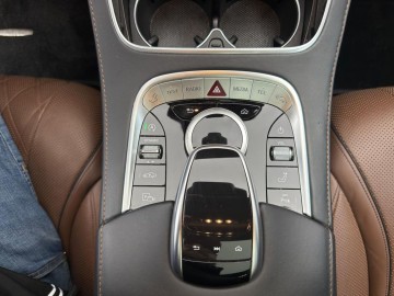 Mercedes-Benz S 400 (foto 15)