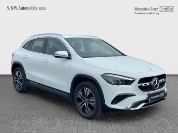 Mercedes-Benz GLA 200 d 4MATIC (foto 2)