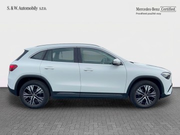 Mercedes-Benz GLA 200 d 4MATIC (foto 3)