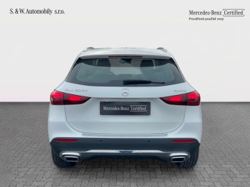 Mercedes-Benz GLA 200 d 4MATIC (foto 5)