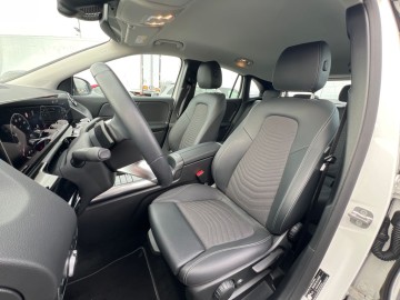 Mercedes-Benz GLA 200 d 4MATIC (foto 28)