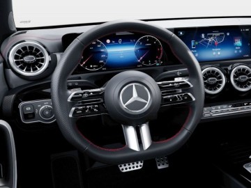Mercedes-Benz  CLA 200 d Shooting Brake AMG Style Edition (foto 5)
