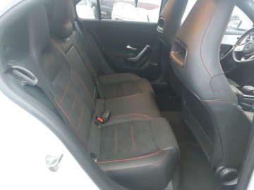 Mercedes-Benz A 250e (foto 10)