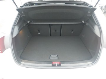 Mercedes-Benz A 250e (foto 11)