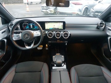 Mercedes-Benz A 250e (foto 15)