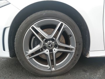 Mercedes-Benz A 250e (foto 25)