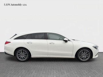 Mercedes-Benz CLA 200 Shooting Brake (foto 3)