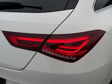 Mercedes-Benz CLA 200 Shooting Brake (foto 12)