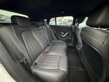 Mercedes-Benz CLA 200 Shooting Brake (foto 27)