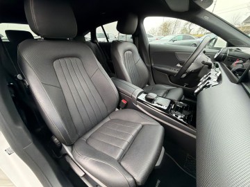 Mercedes-Benz CLA 200 Shooting Brake (foto 28)