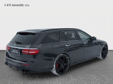 Mercedes-Benz E 53 AMG 4Matic+ kombi (foto 4)