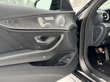Mercedes-Benz E 53 AMG 4Matic+ kombi (foto 19)