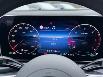 Mercedes-Benz GLC 220 d 4MATIC kupé (foto 16)