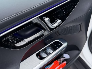 Mercedes-Benz GLC 220 d 4MATIC kupé (foto 23)