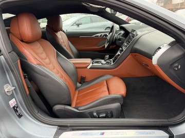 BMW M850i xDrive (foto 9)