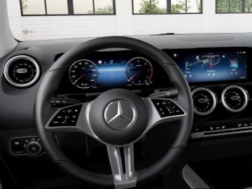 Mercedes-Benz GLA 180 d (foto 5)